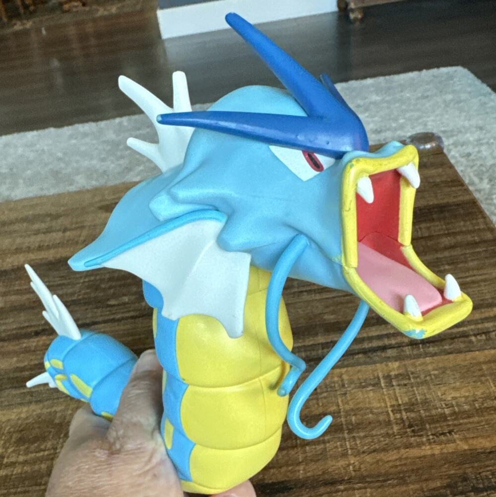 Pokemon 2019 Gyarados Epic Battle Figure 12” Articulated No Stand